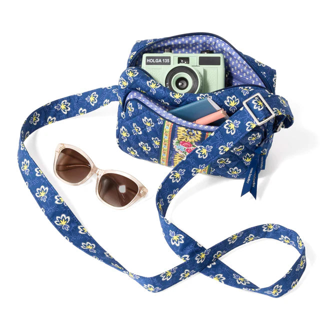 Vera Bradley Becker Bag in Maison Blue – Norman's Hallmark
