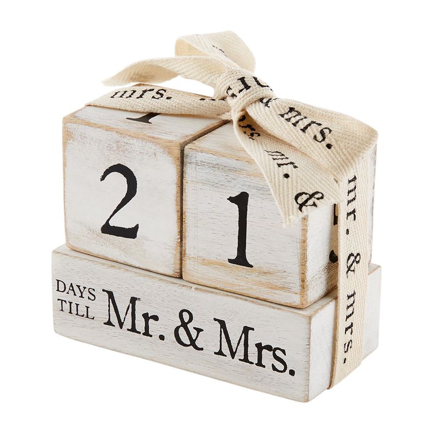 Wedding Countdown Calendar Block Engagement Gifts for Couples and His and  Hers, Bride to Be | Includes Reversible Text Block for Marriage,  Anniversary Celebration - Recently Engaged Gift Fiance Gifts : Amazon.in:
